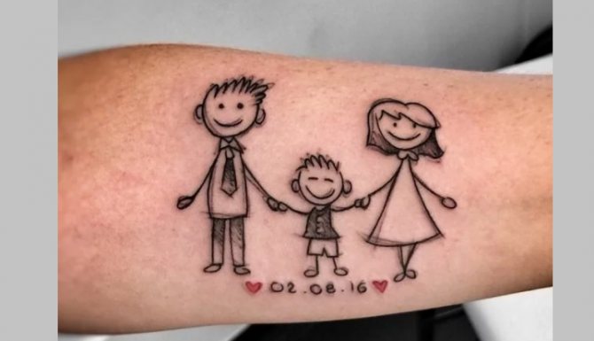 Tatouage familial touchant