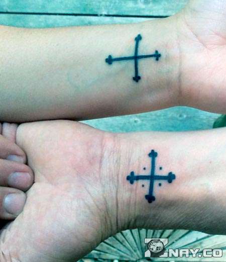Croix de prison - tatouages