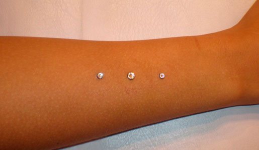 bijoux de main