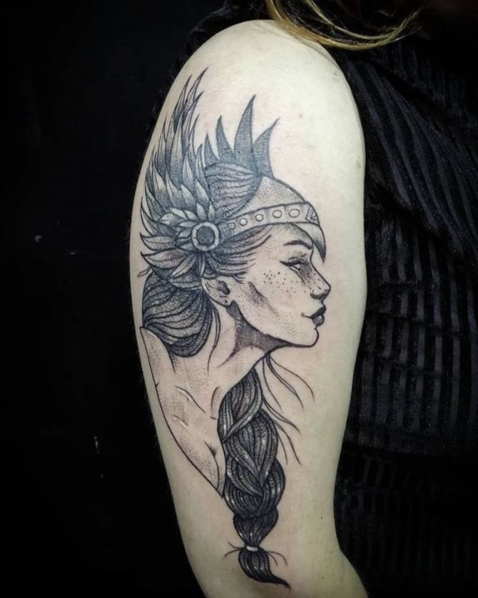 photo du tatouage de la valkyrie