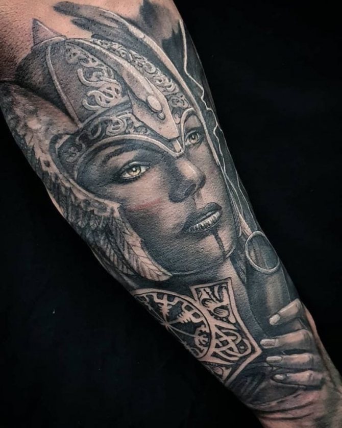 tatouage de valkyrie