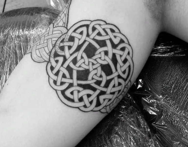 Types et signification des motifs celtiques. Signification des tatouages de symboles celtiques