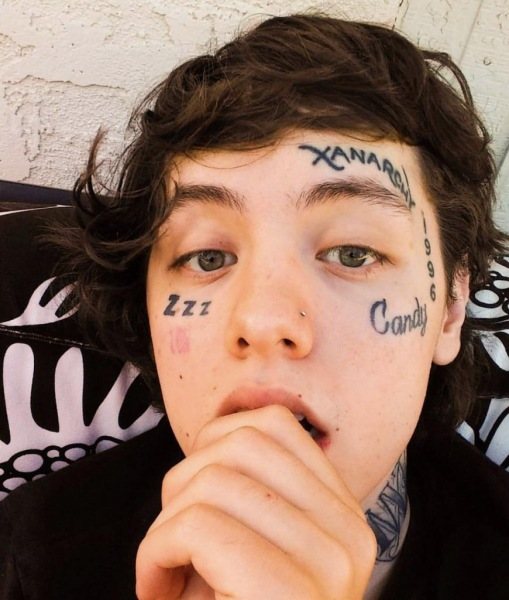 Types et signification des tatouages sur le front