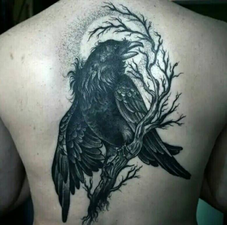 Corbeau sur la lune