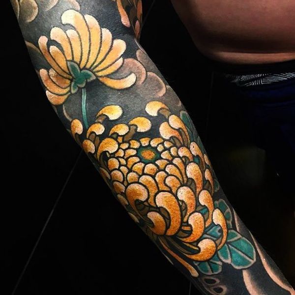 Tatouage de chrysanthème japonais