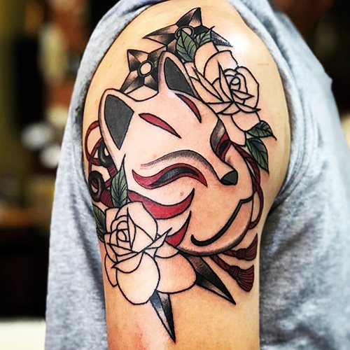Tatouage de masque de renard japonais Kitsune. Signification, croquis, photo