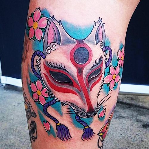 Tatouage de masque de renard japonais Kitsune. Signification, croquis, photo