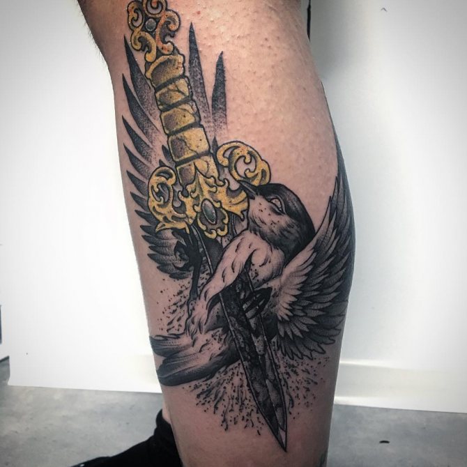 Tatouage brutal de poignard