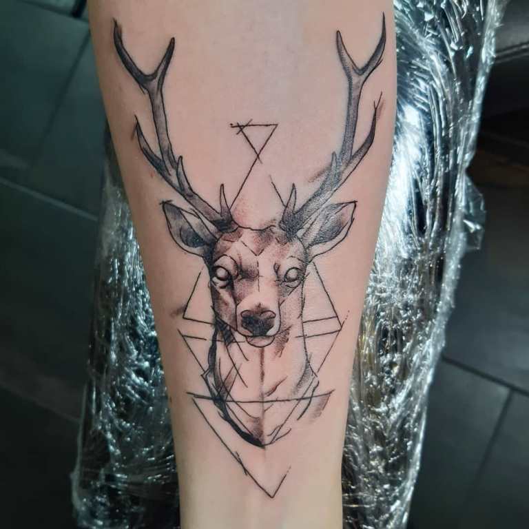 signification du tatouage d'un cerf