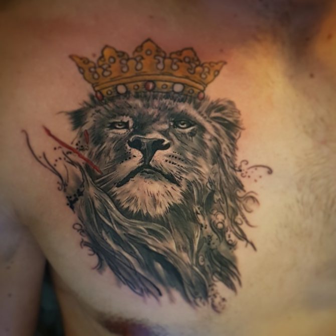 L'animal avec une couronne